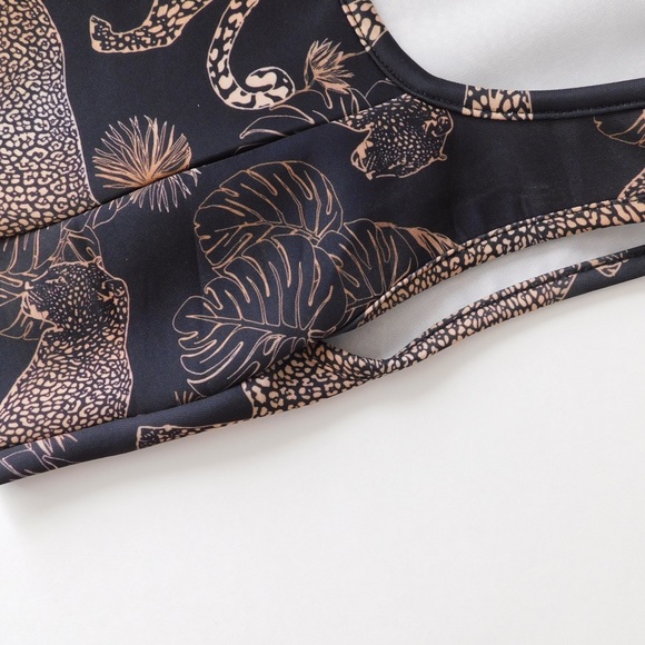 Prettylittlethings Jungle Top (Size 2) - Picture 2 of 6